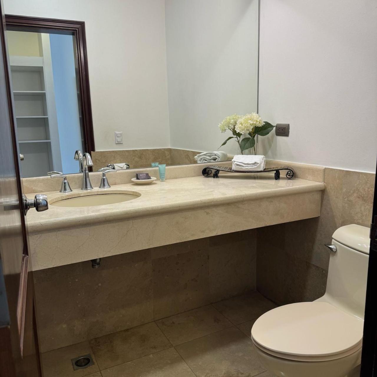 Hotel Diana Princess San Pedro Sula Exteriör bild